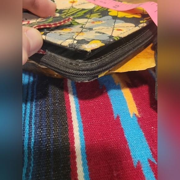 Vintage Vera Bradley Floral Zip And Snap Wallet Size Is Approx 4.5"W× 4" H - Picture 12 of 12